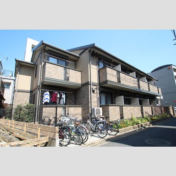 クレインハウス201号室 南向きの明るい外観!