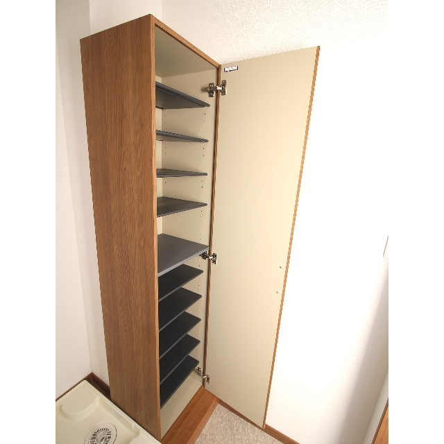 ADIK谷在家301号室 玄関