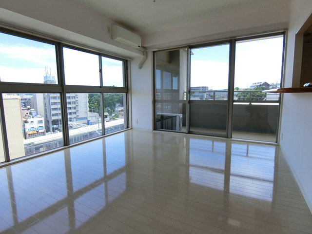 キャピタルノア日野0701号室 リビング