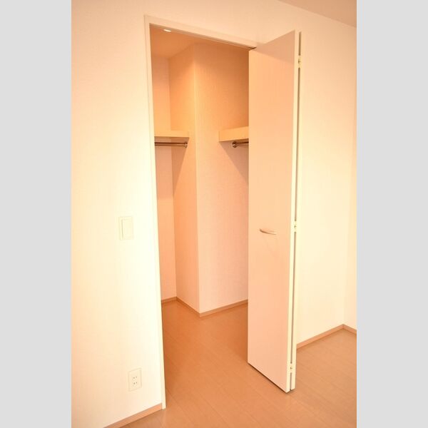 ルミエール ガーデン ウォークインクローゼット