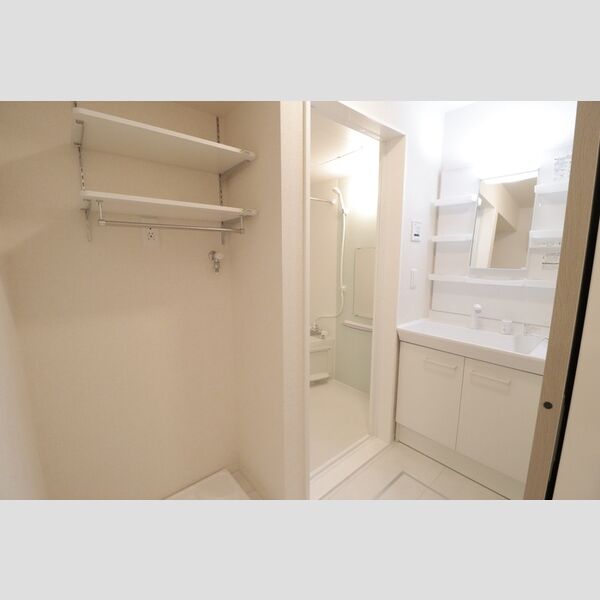 クレール西大宮206号室 洗面所