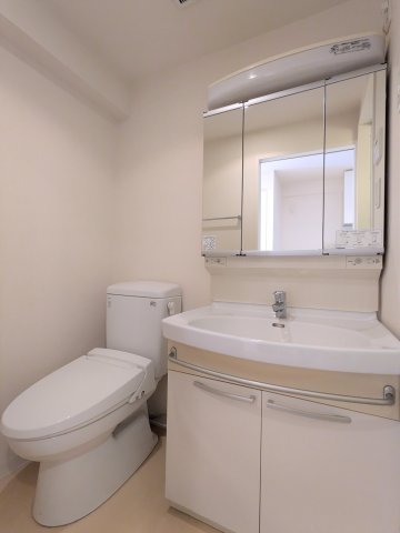 ガーデン板橋氷川町1214号室 トイレ