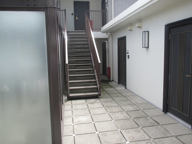 パルデンス自由ヶ丘0205号室 ロビー