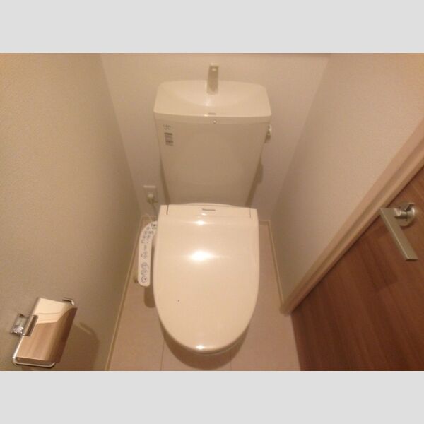 プランドール・アデン202号室 トイレ