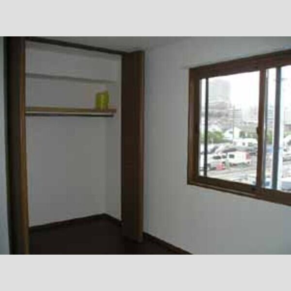 アドバンテージ南部　ABC 洋室2