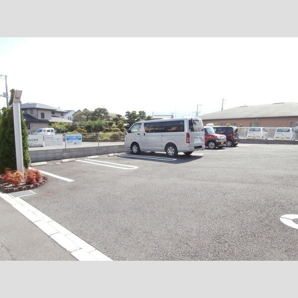 LSY47102号室 駐車場