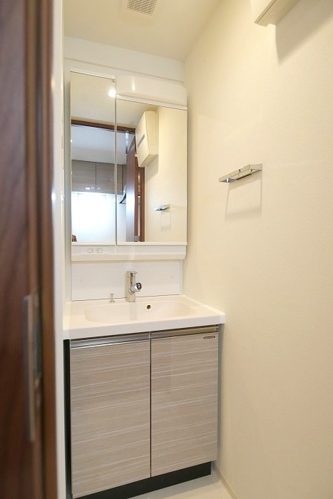 LUMEED CUBE 菊川 PREMIUM 内観