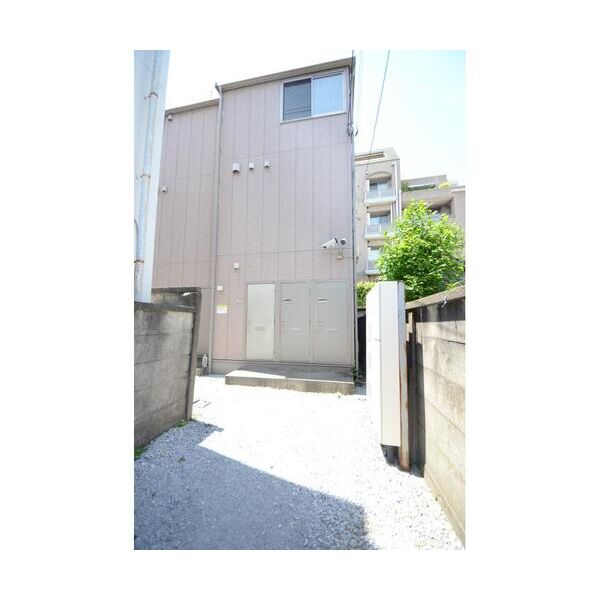 ラターシュ本郷301号室 外観