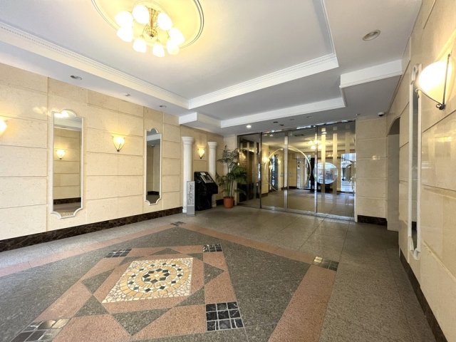 日神パレステージ大宮中央 エントランス