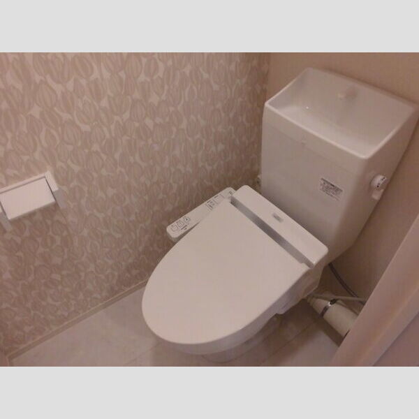 エヴァーラスティング千葉302号室 温水洗浄便座