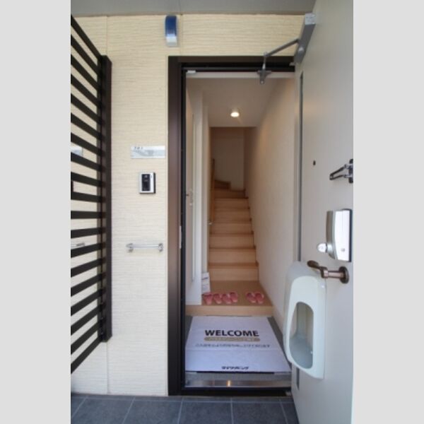 京　Ⅴ 玄関入り口