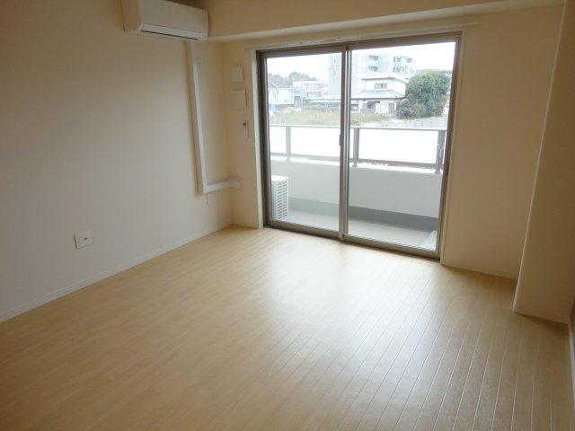 Ｌｅ　Ｃｉｅｌ　Ｂｌｅｕ(ルシエルブルー)307号室 リビング