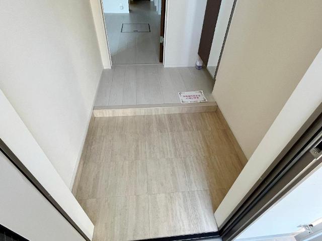 ラ・ジオンあきる野103号室 玄関