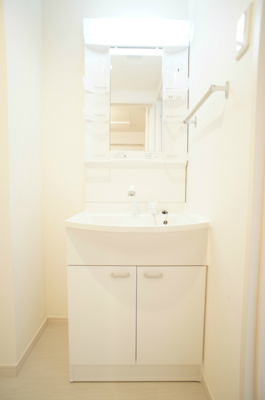 リブリ・T・S 湘南台1階 洗面