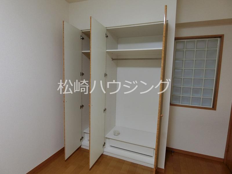 ディアクオーレ中野文園 収納