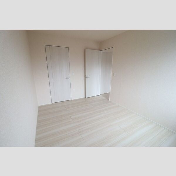 アベニュー　B302号室 洋室