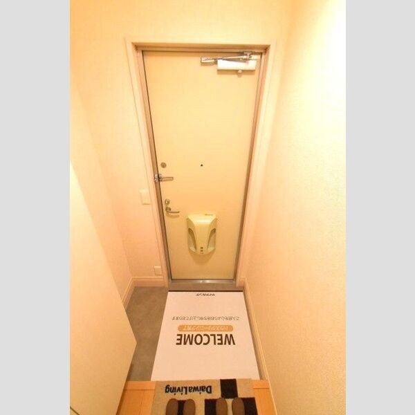 ヴィラ・オルフェーヴル 玄関