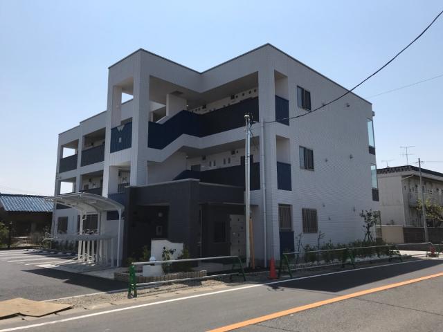 ＡｎｉＮｅｒｄ 外観写真（昼）