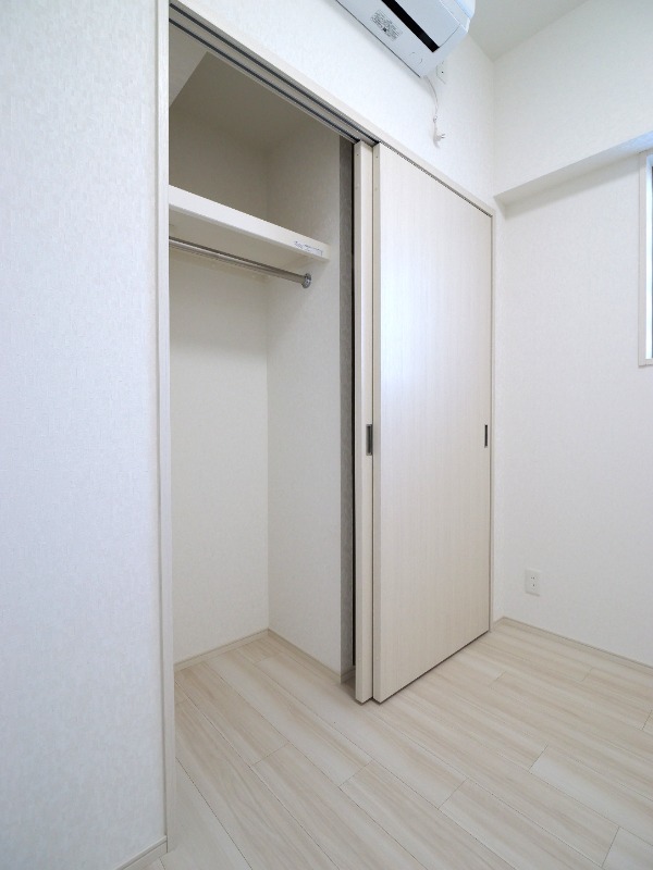 プレジオ川口ASIAN2階 収納