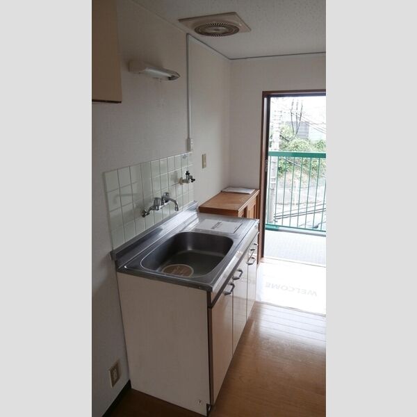 グリーンハイム桜塚410号室 キッチン