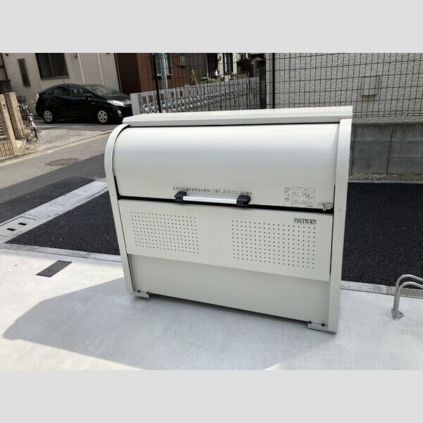 セレスティア堀切 ゴミストッカー