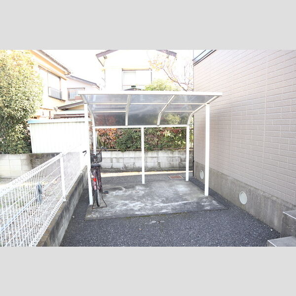 セジュールエメロード 駐輪場