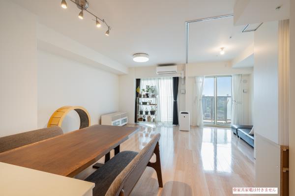 Ｂｒｉｌｌｉａ　Ｔｏｗｅｒ　聖蹟桜ヶ丘　ＢＬＯＯＭＩＮＧ　Ｒ27階 リビング