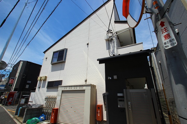 ＢｅｓｔＳｔａｇｅ鶴馬 外観