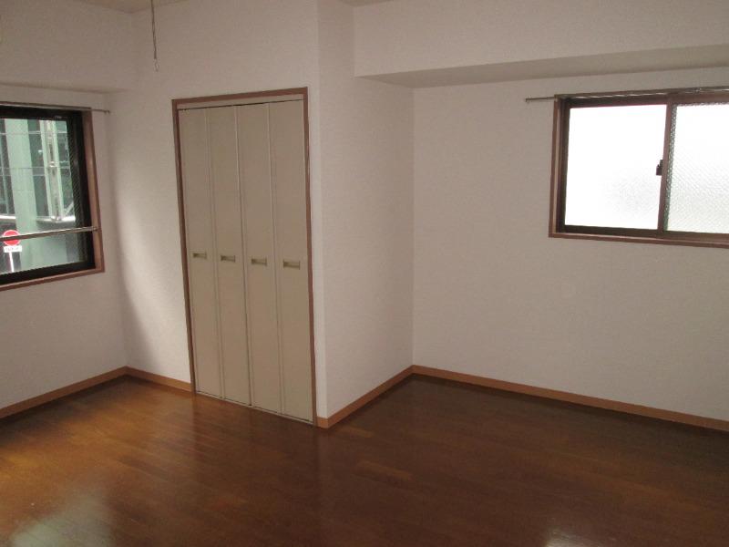 メゾンドコート八丁堀 内観