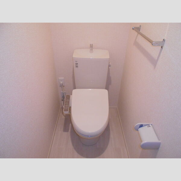 フェニックスⅢ 温水洗浄暖房便座トイレ