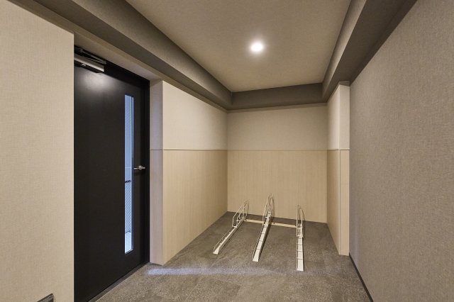 プラウドフラット本郷三丁目1103号室 玄関