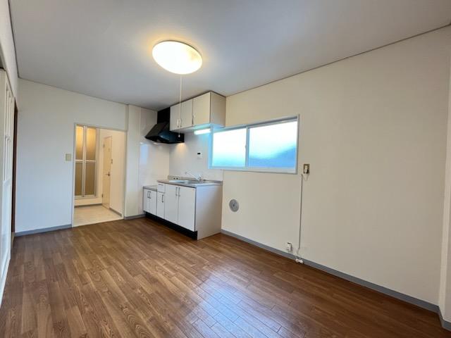 エステート山崎 ダイニングキッチン