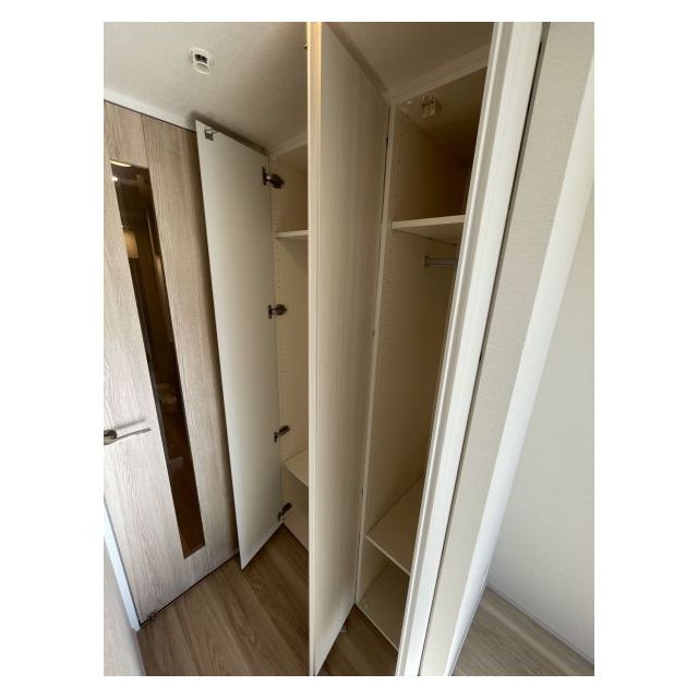 ブランシエスタ横浜高島町1001号室 リビング