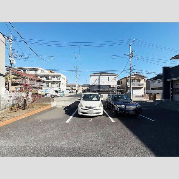 El puerto de Kishiyu203号室 駐車場