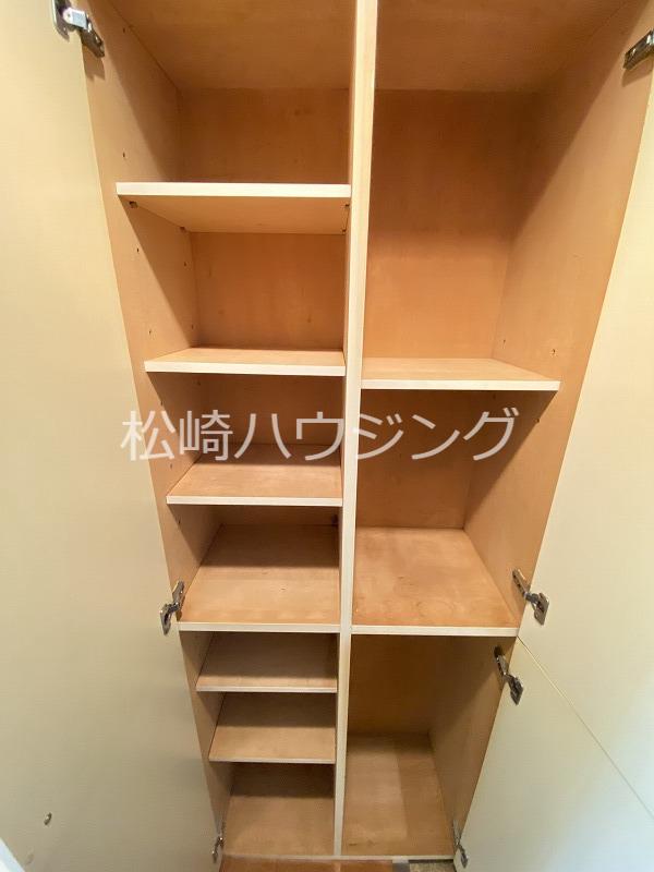 ハラスパジオ中野 玄関