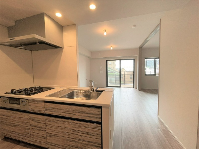 レーベン鶴瀬 Artifact キッチン