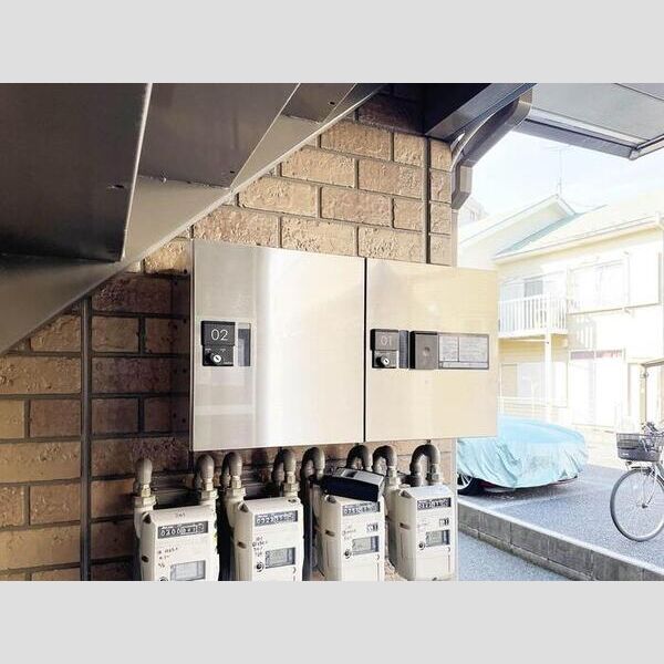 ヴィラ　弐番館 宅配ボックス