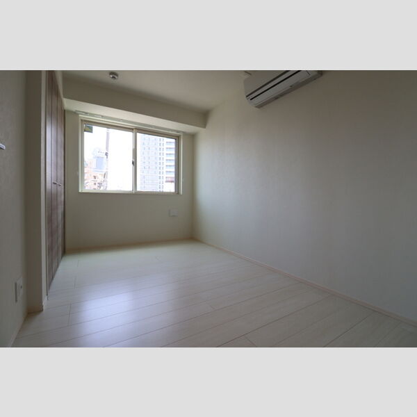 ラ・プランドール305号室 洋室