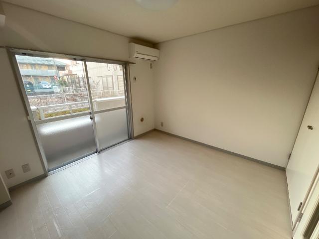 グレースカーサⅢ106号室 室内