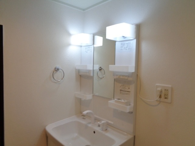 阿部南葛西第１マンション(E-046)1階 洗面