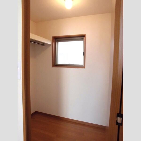 サンウィングS Ⅱ201号室 ウォークインクローゼット♪