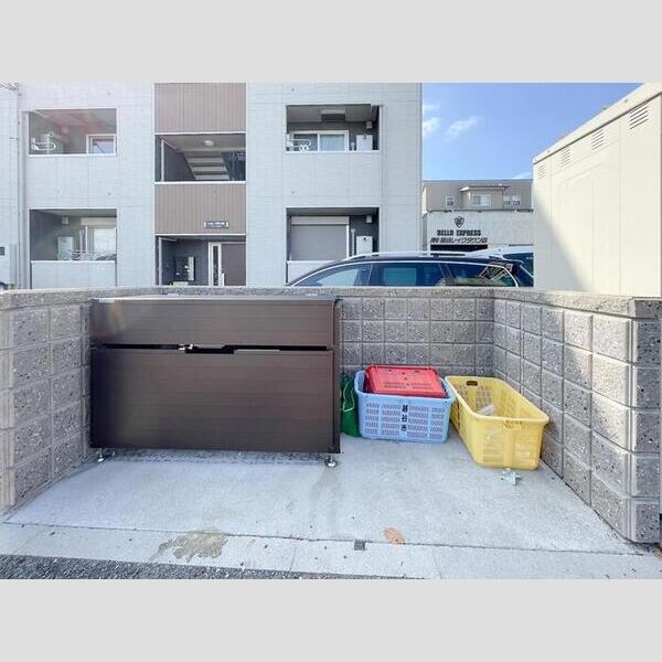 レイク・エスポワ ゴミステーション