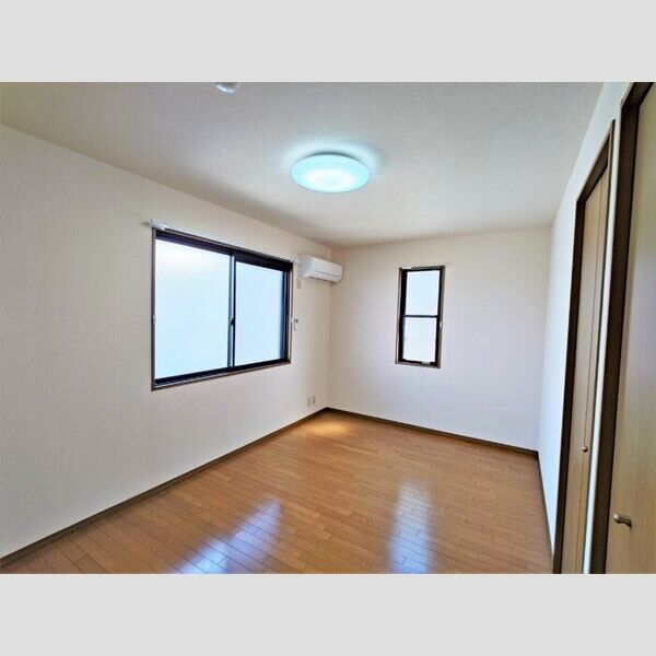 コゥジィーコート205号室 洋室7.5帖