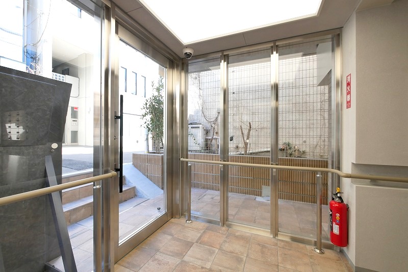 ハーモニーレジデンス中野本町パークサイド1階 外観