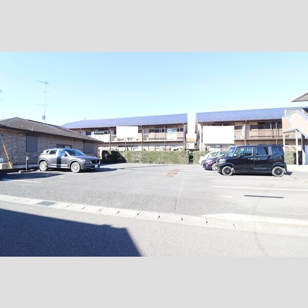 グランパティオ　Ⅲ 駐車場