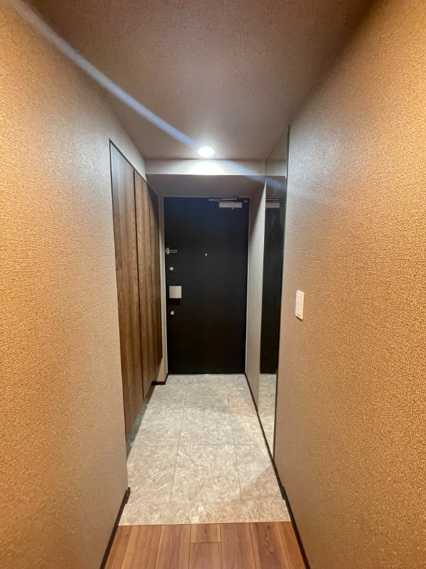 レーベン横浜山手 ONE WARD COURT 玄関