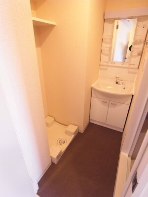 リブリ・First6階 洗面