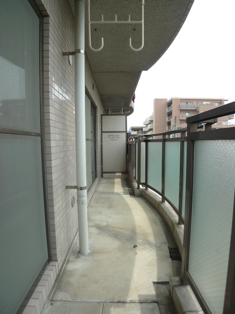 グランシャリオ誠治館 バルコニー