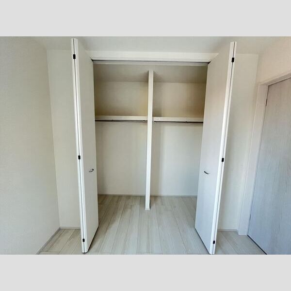 マイホームネクスト小室町　2号棟 収納