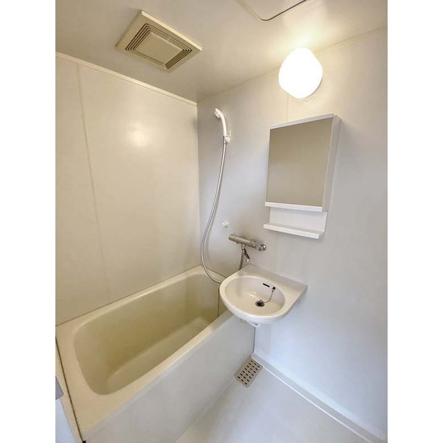 メゾンレジーナ バス・トイレ別